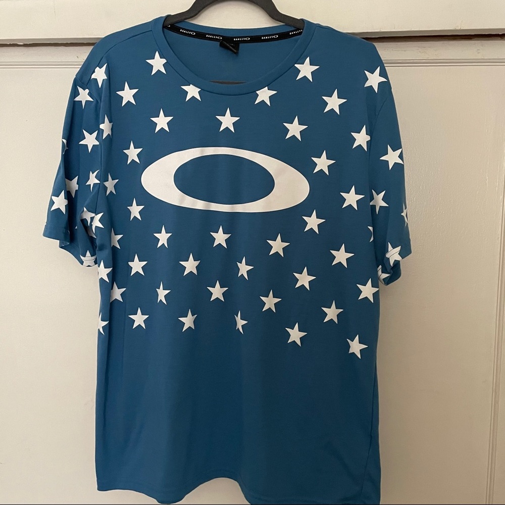 Oakley men’s t-shirt